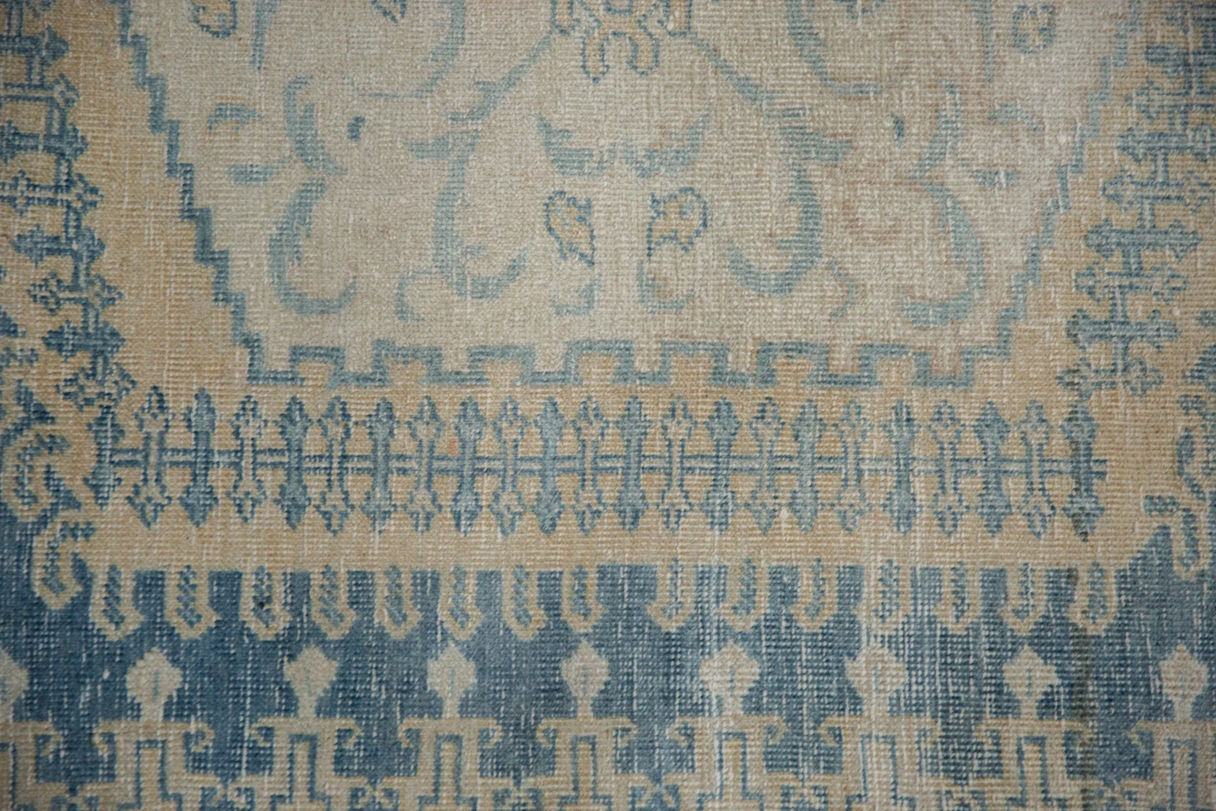 RESERVED 7x10 Vintage Distressed Veece Carpet - Image 3