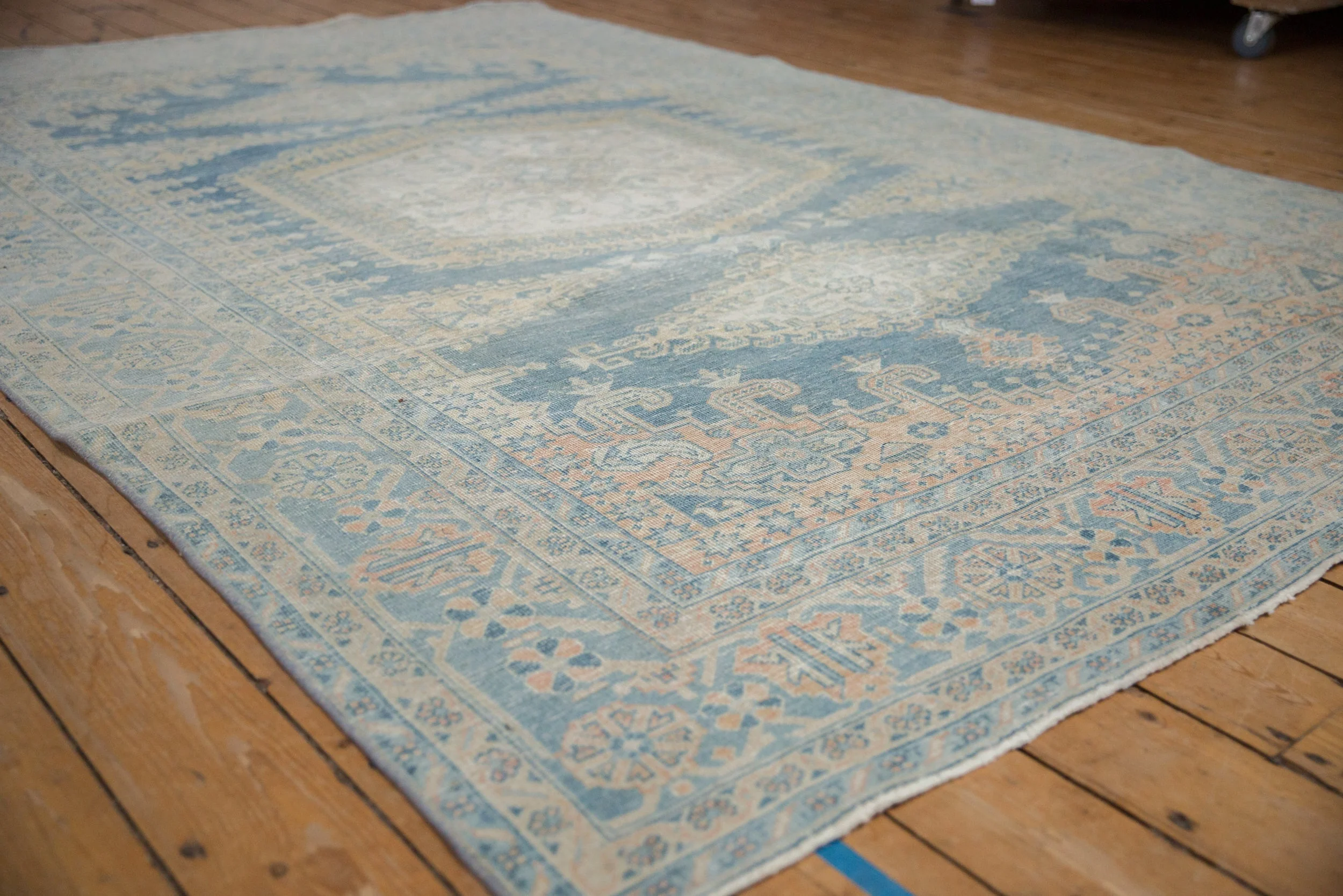 RESERVED 7x10 Vintage Distressed Veece Carpet - Image 4