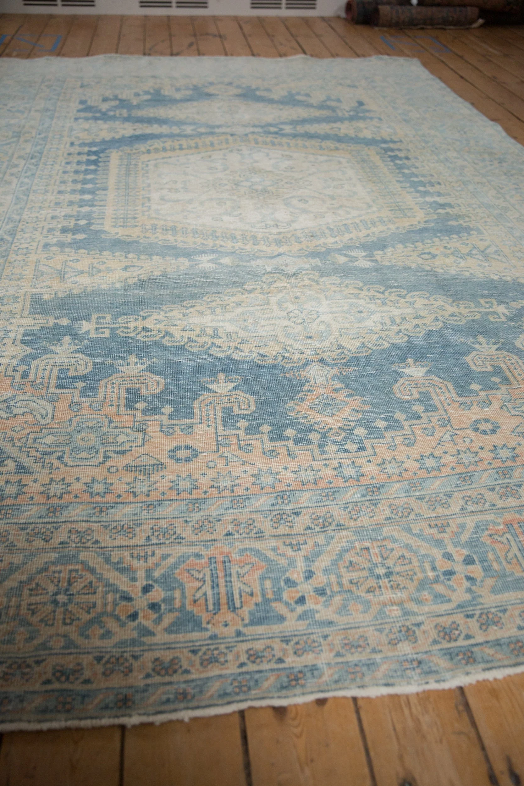 RESERVED 7x10 Vintage Distressed Veece Carpet - Image 5