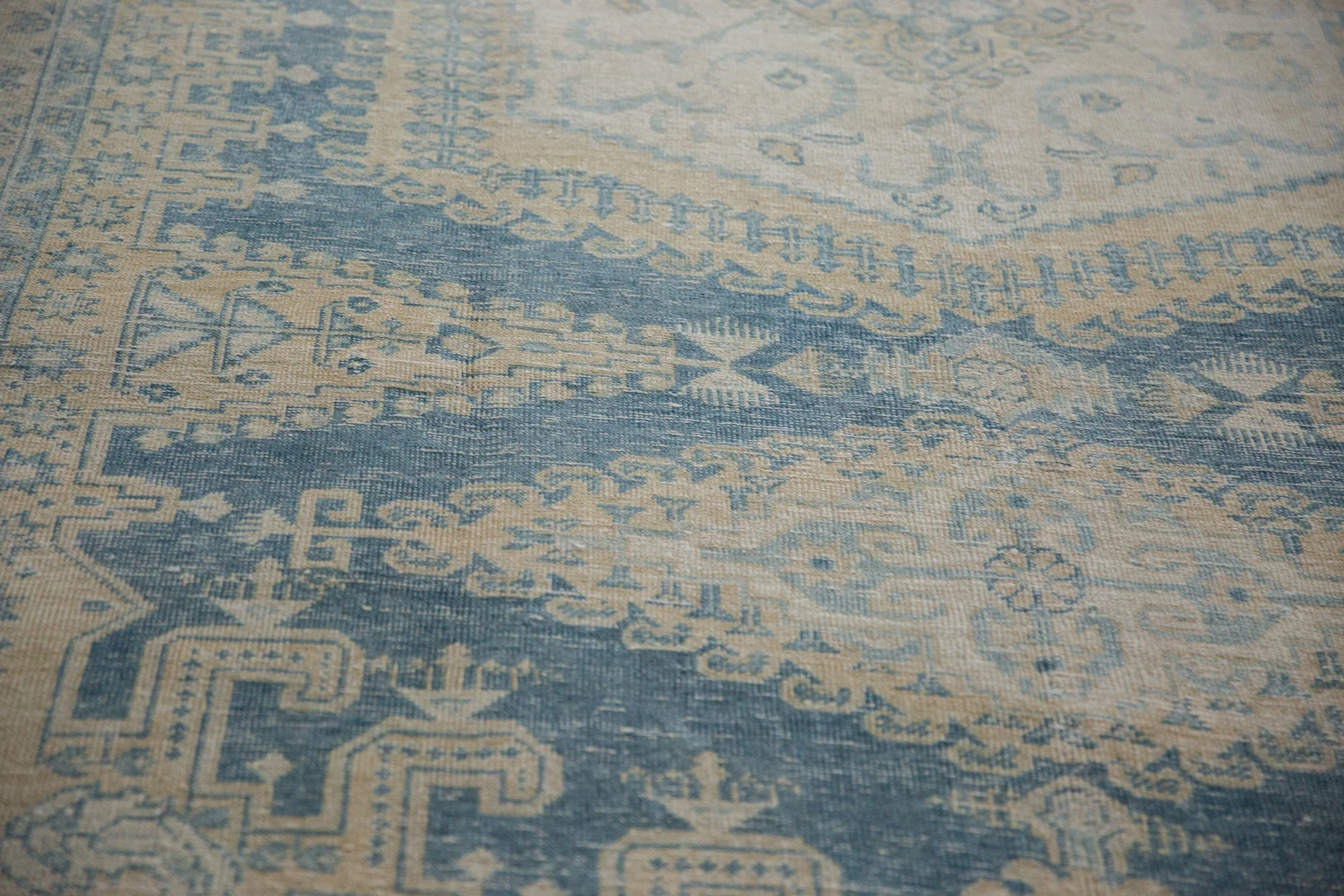 RESERVED 7x10 Vintage Distressed Veece Carpet - Image 9