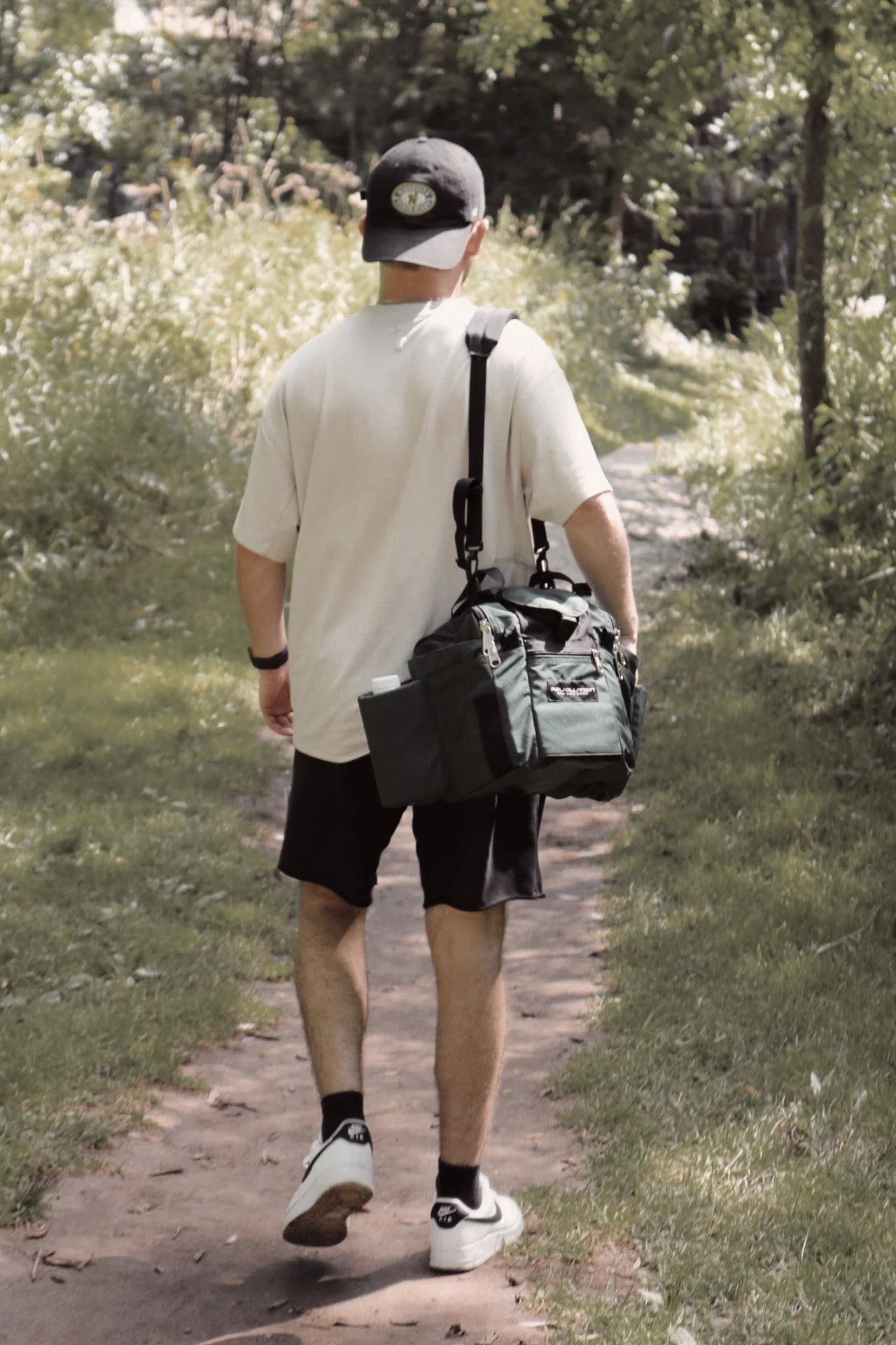 Revolution Mini Deluxe V3 Disc Golf Bag - Onyx - Image 20