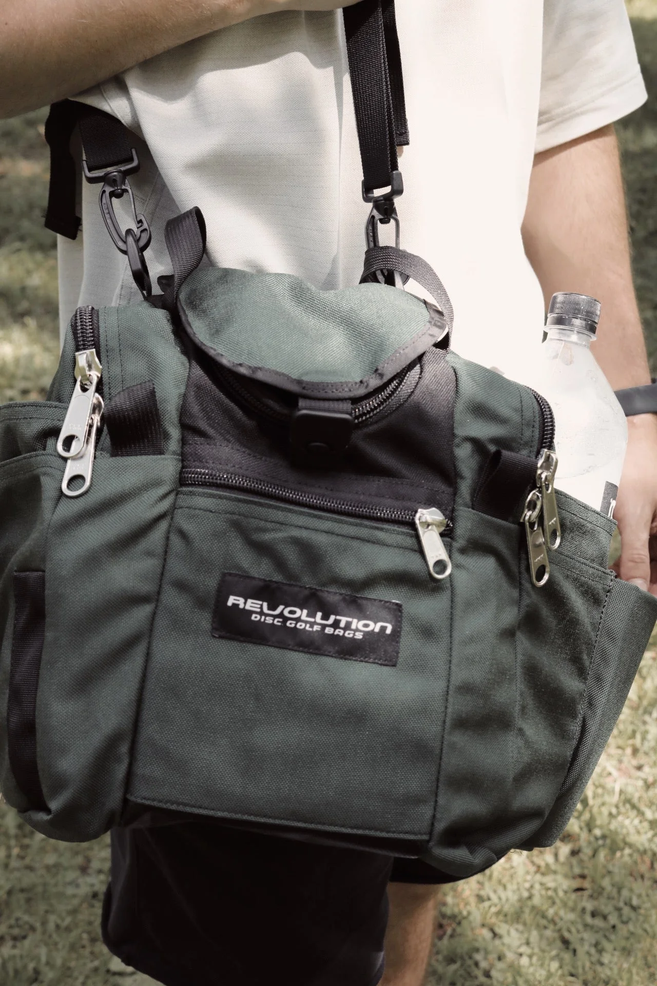 Revolution Mini Deluxe V3 Disc Golf Bag - Rust - Image 15