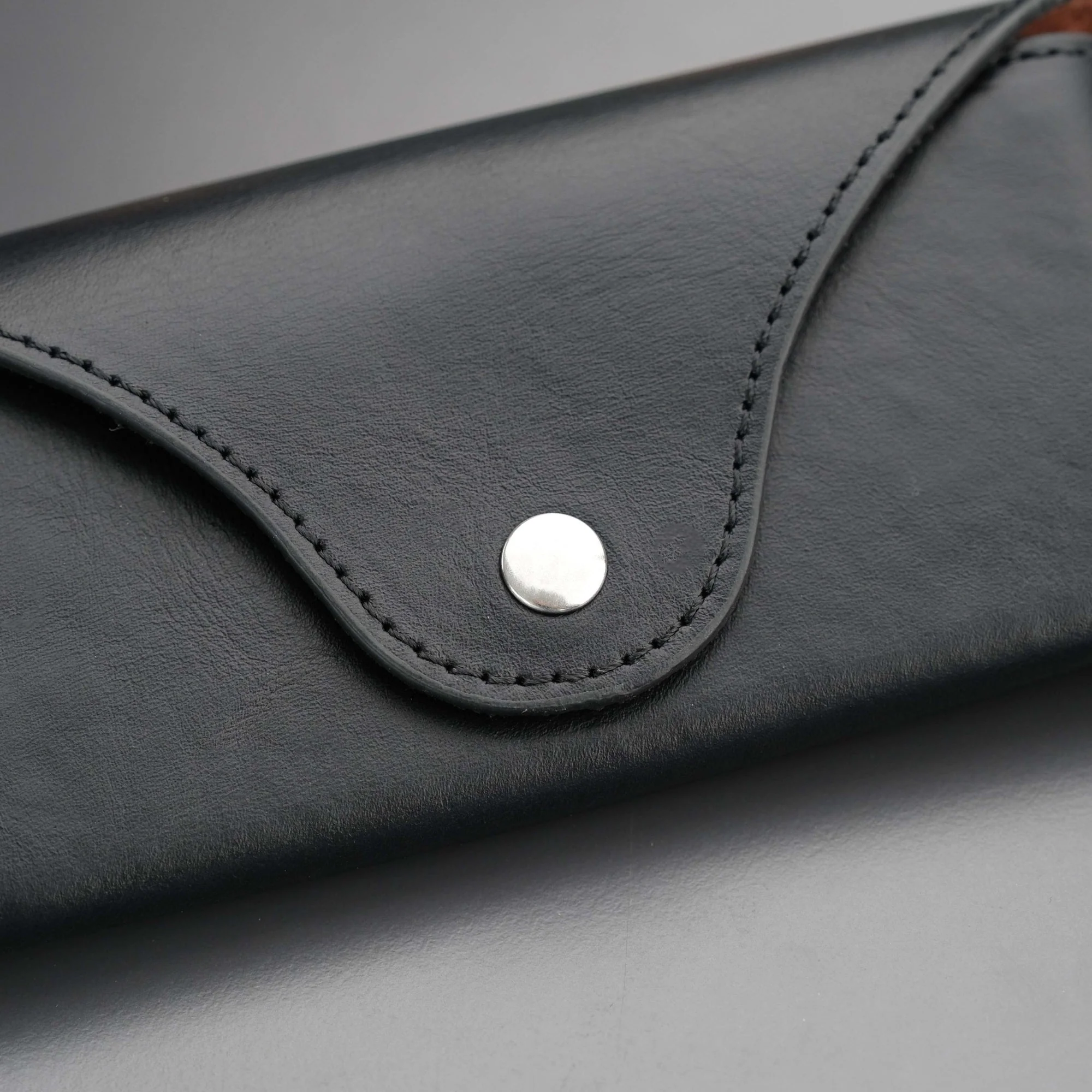 Rochester Full-Grain Leather Eyeglass Case - Image 16