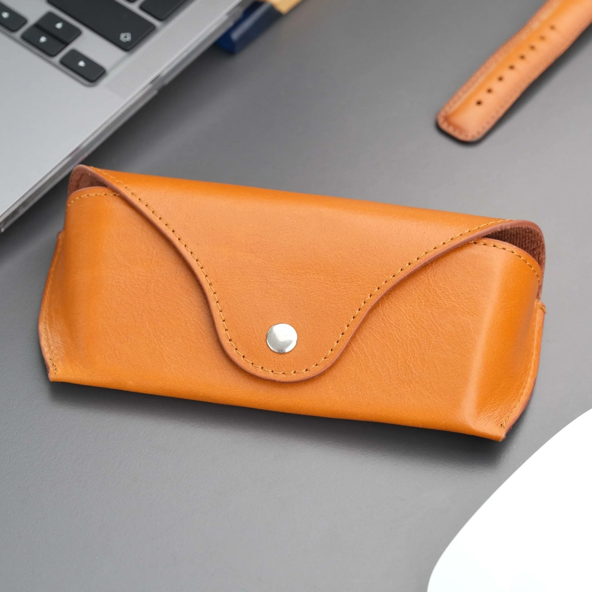 Rochester Full-Grain Leather Eyeglass Case - Image 23