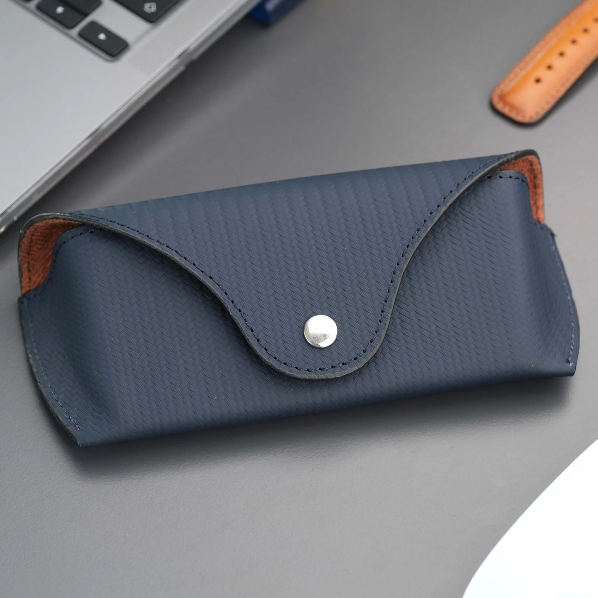 Rochester Full-Grain Leather Eyeglass Case - Image 29