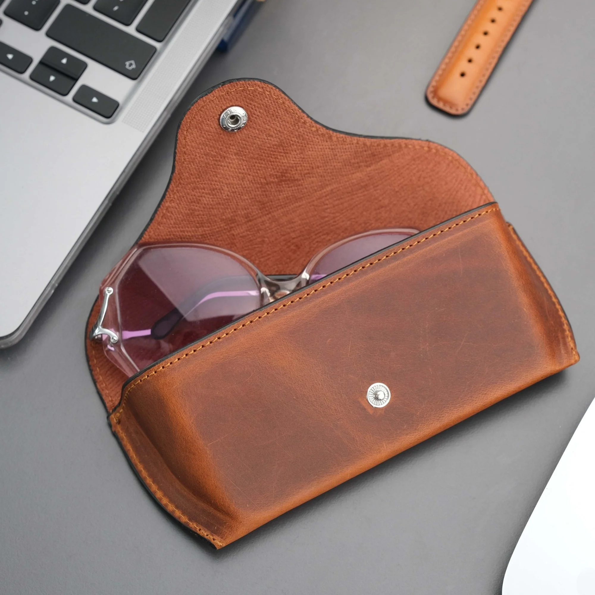 Rochester Full-Grain Leather Eyeglass Case - Image 3