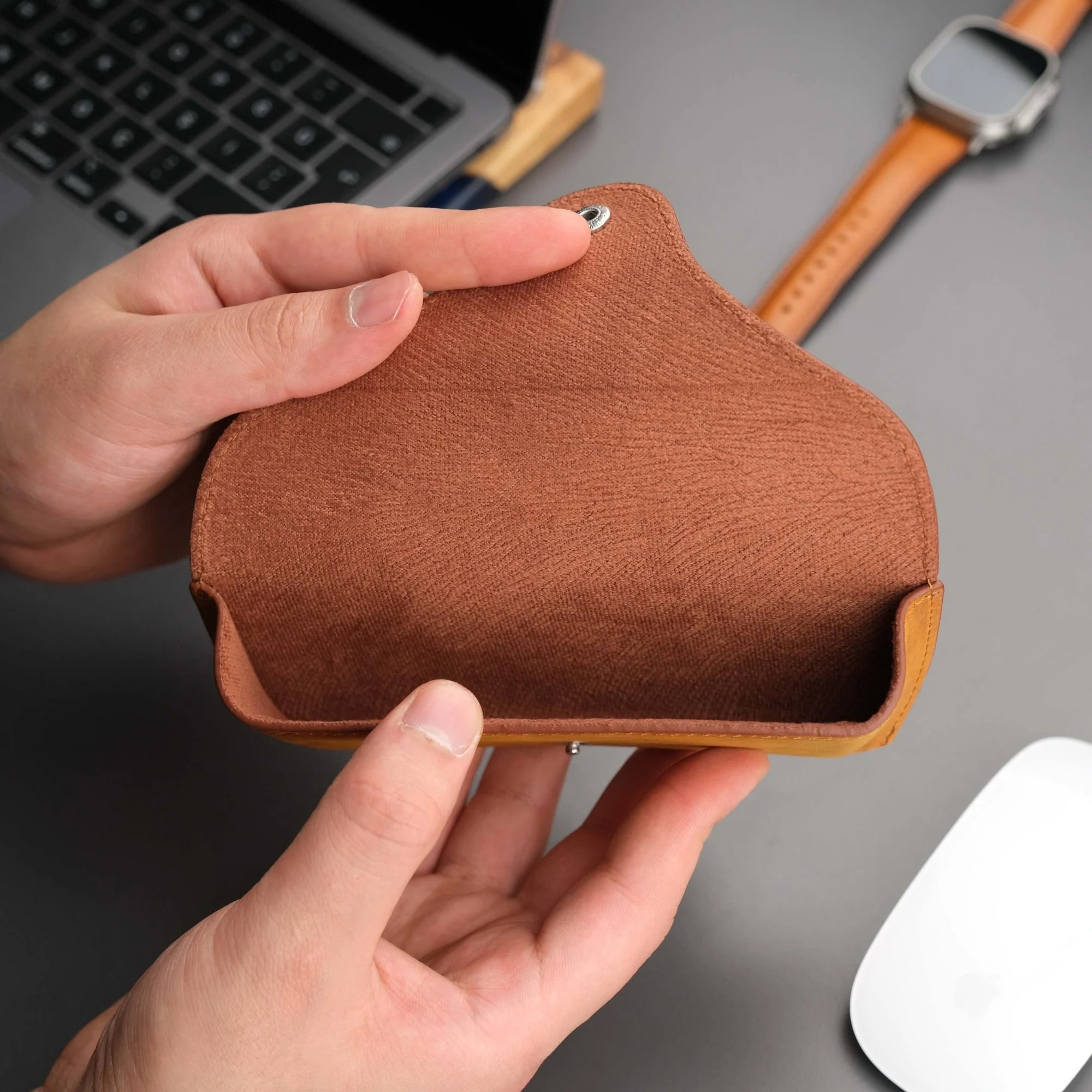 Rochester Full-Grain Leather Eyeglass Case - Image 35