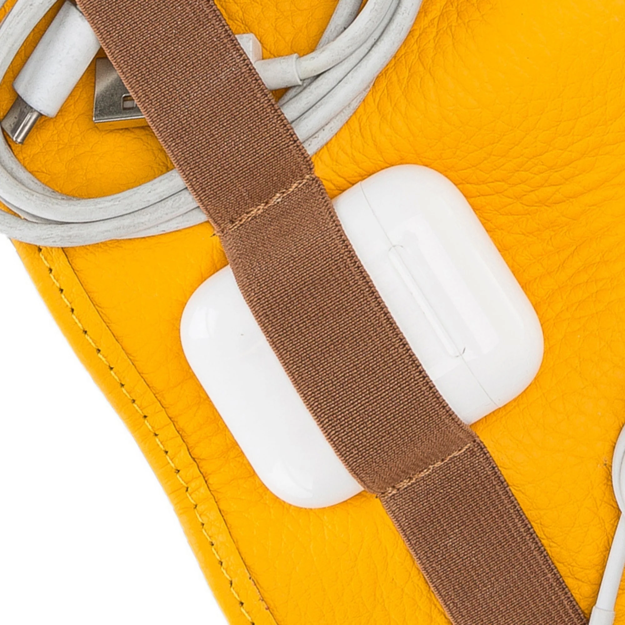 Salida Travel Pouch and Premium Leather Cable Organizer - Image 38