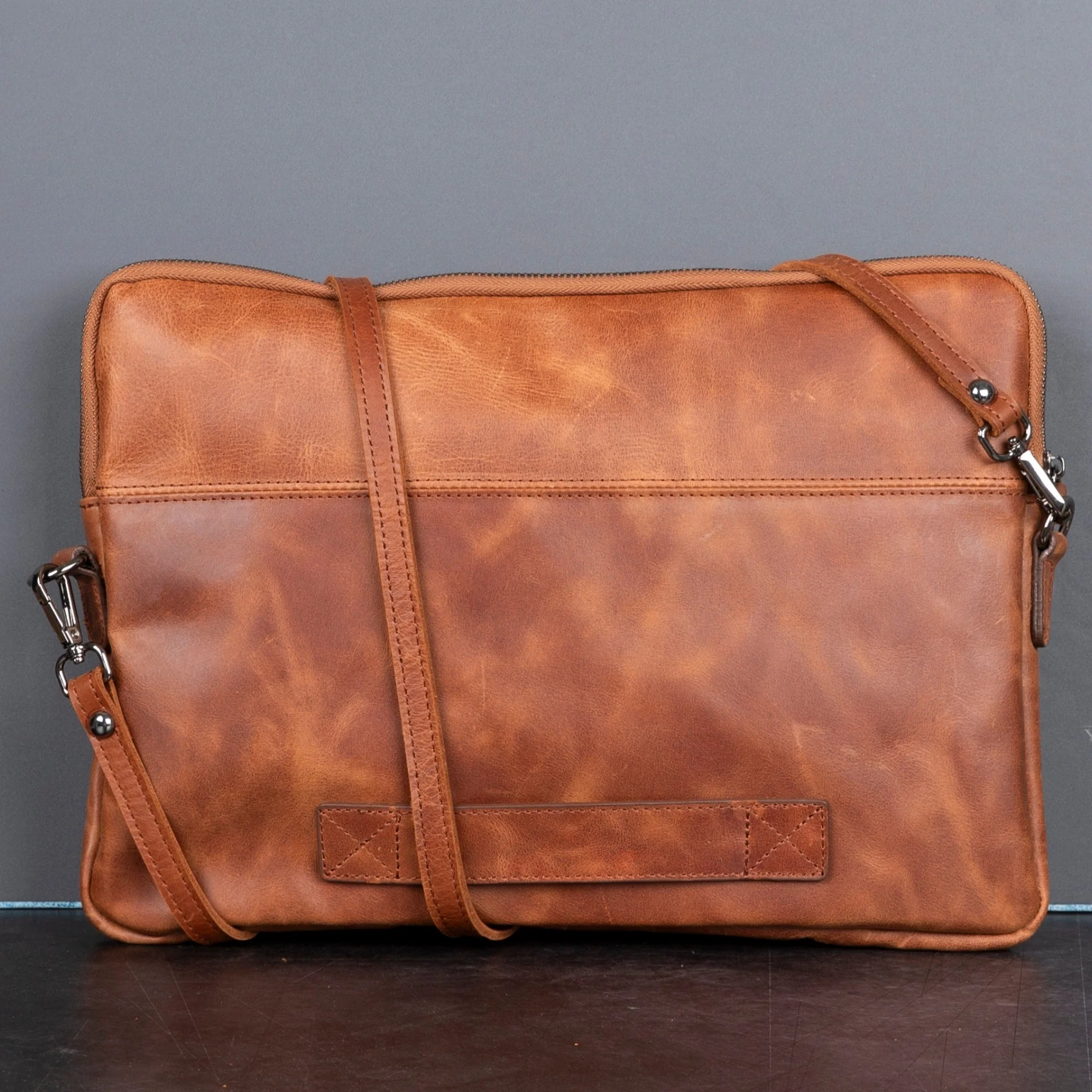 Seward Leather Laptop Bag with Shoulder Strap - MacBook Sleeve 14" & 16" - Image 3