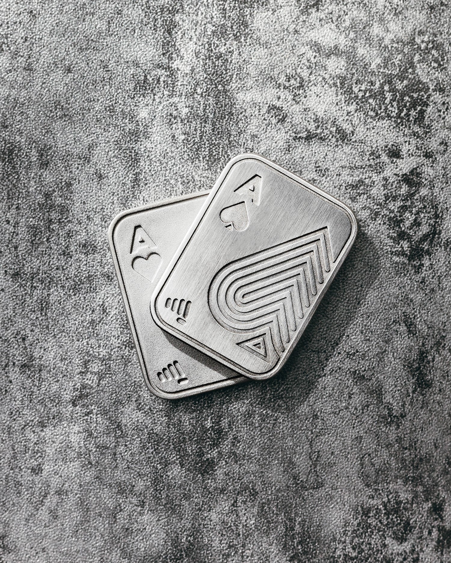 SHUFFLE POCKET ACES V2 (Satin Silver) - Image 2