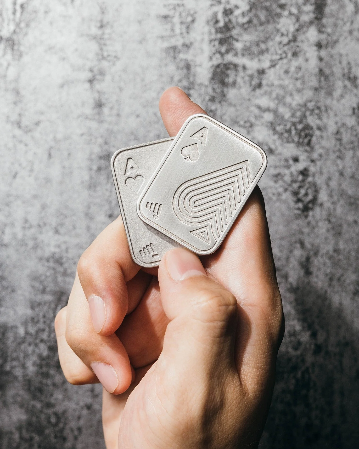 SHUFFLE POCKET ACES V2 (Satin Silver) - Image 4