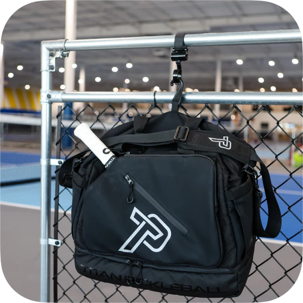 Titan Duffle Bag - Image 3