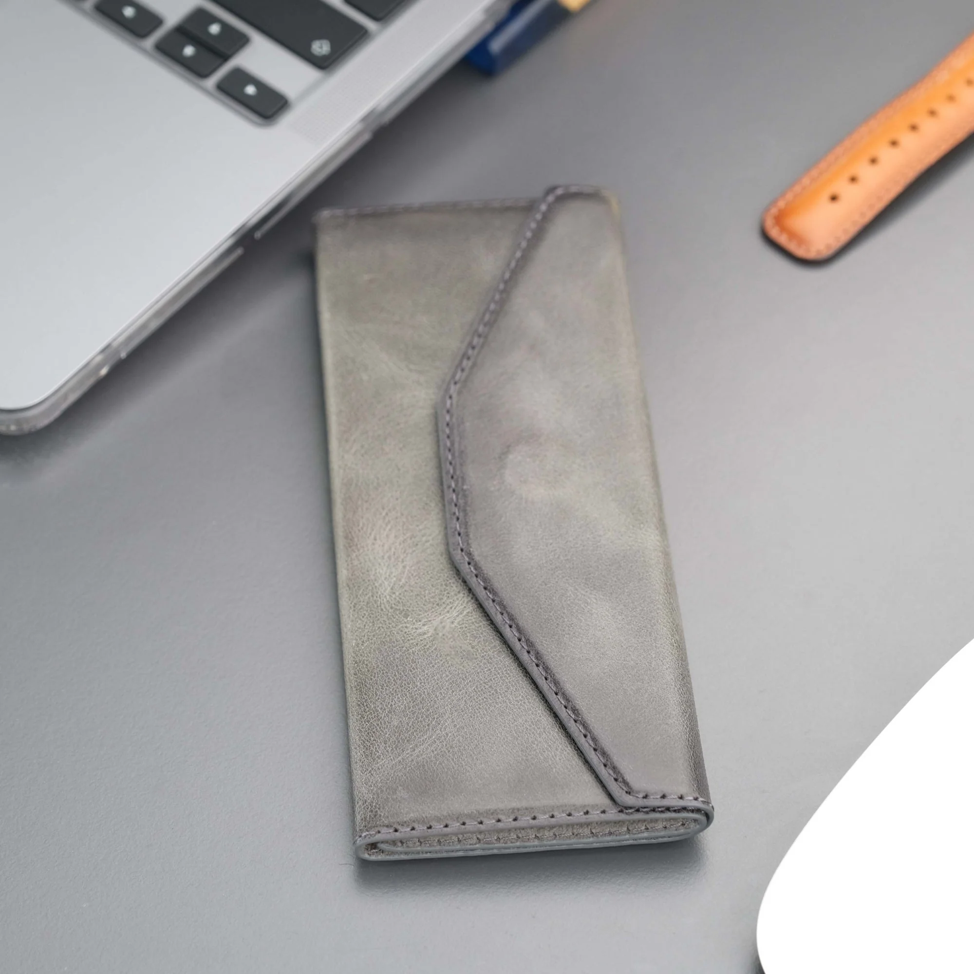 Triangle Leather Glasses Case – Vintage Eyewear Holder - Image 14