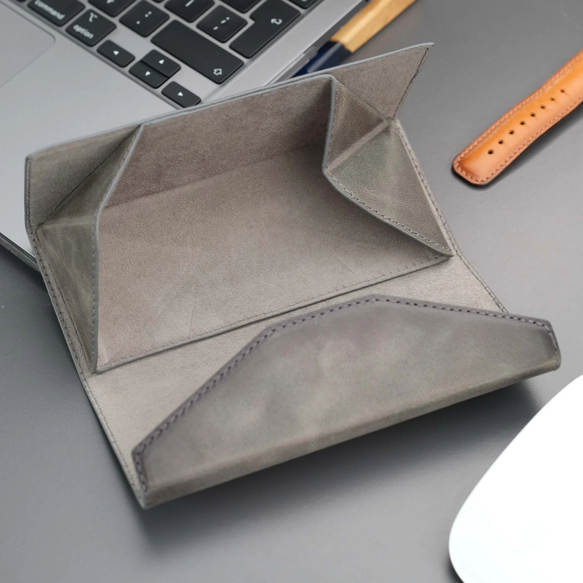 Triangle Leather Glasses Case – Vintage Eyewear Holder - Image 17