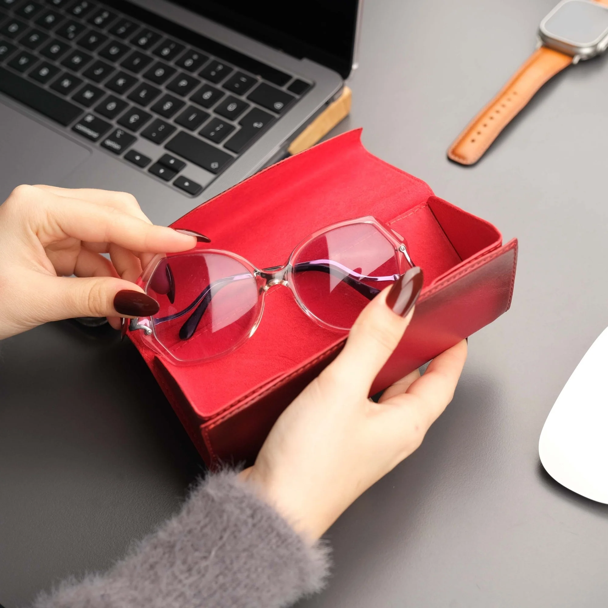 Triangle Leather Glasses Case – Vintage Eyewear Holder - Image 18