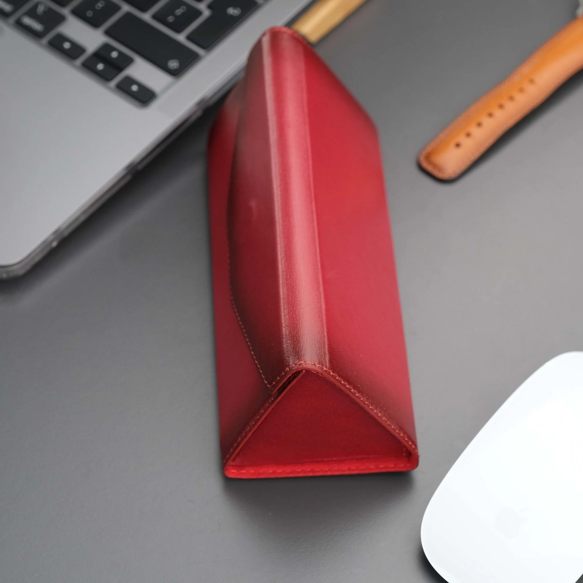 Triangle Leather Glasses Case – Vintage Eyewear Holder - Image 21