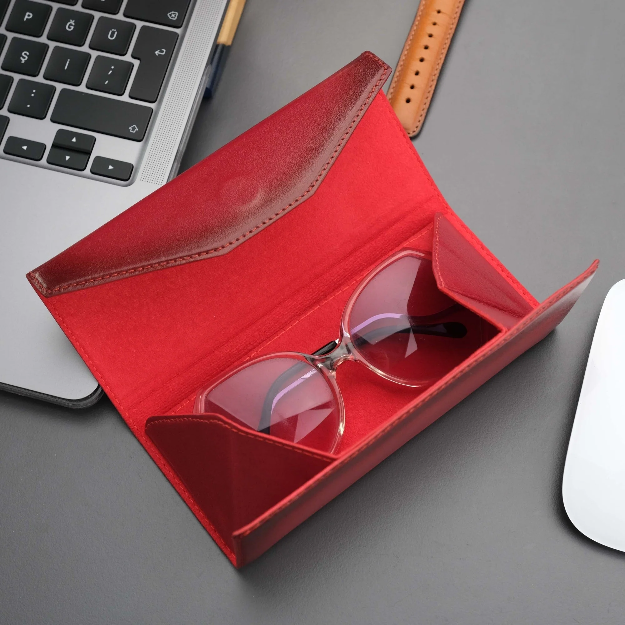Triangle Leather Glasses Case – Vintage Eyewear Holder - Image 22