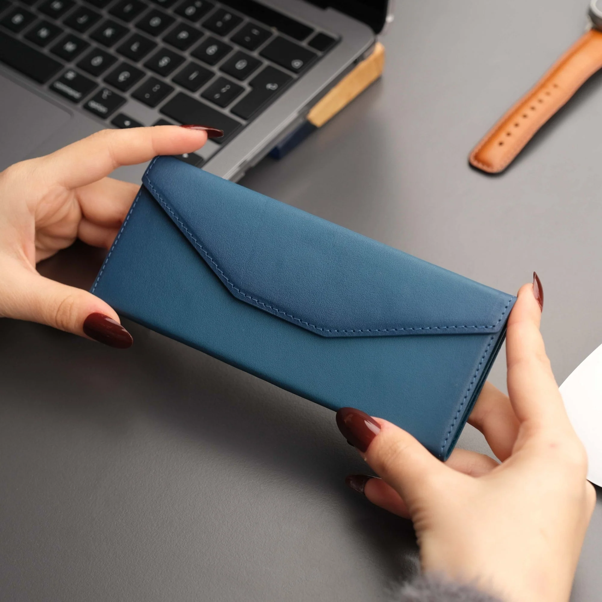 Triangle Leather Glasses Case – Vintage Eyewear Holder - Image 25