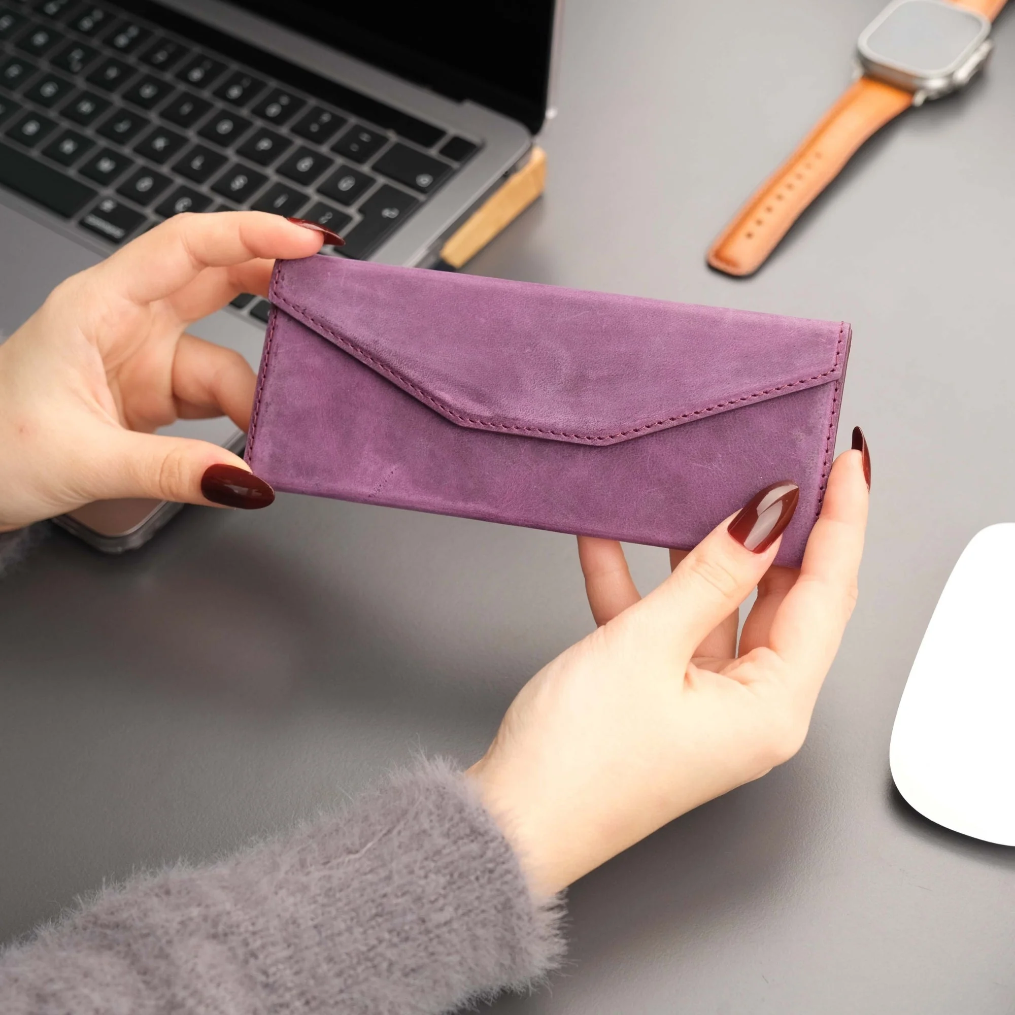 Triangle Leather Glasses Case – Vintage Eyewear Holder - Image 33