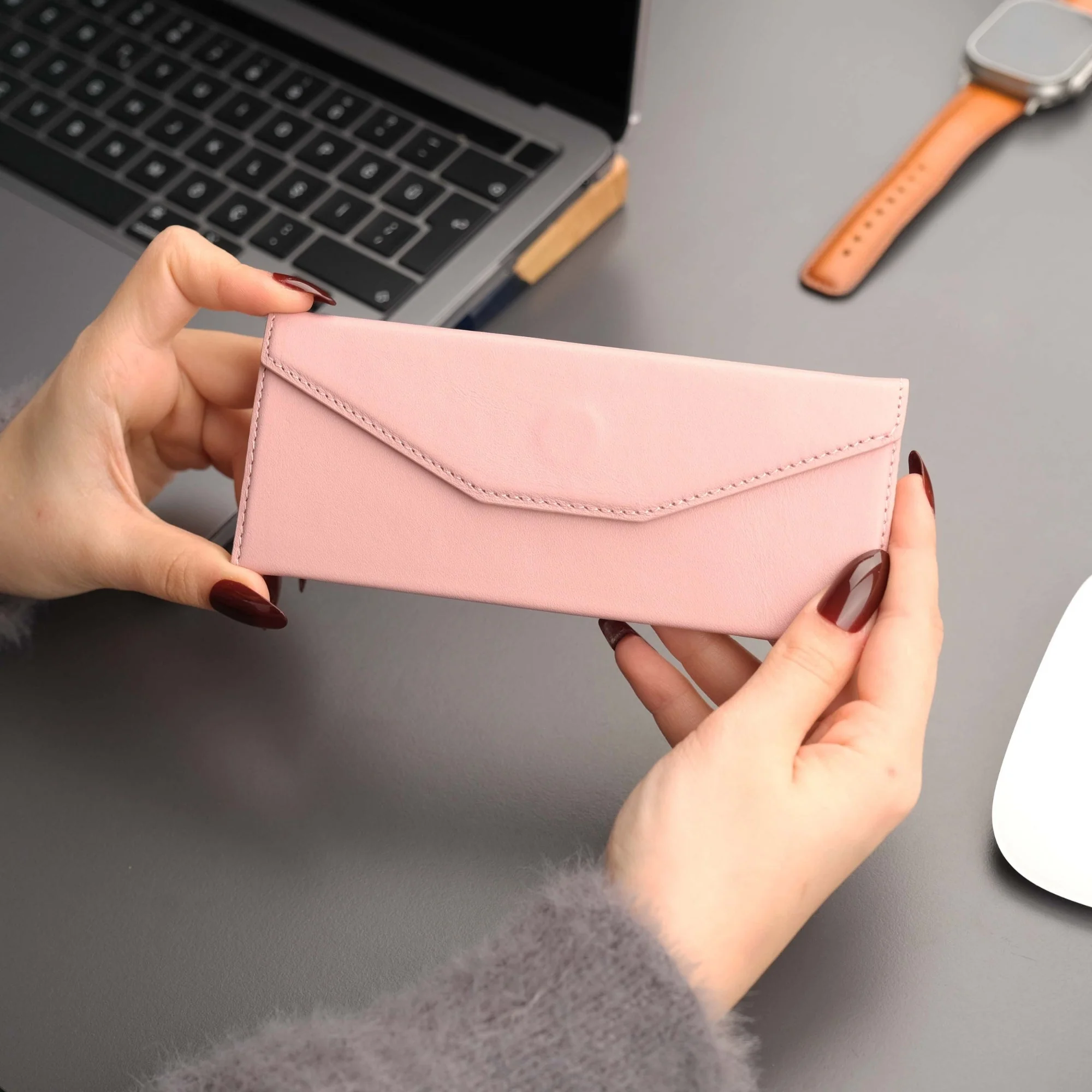 Triangle Leather Glasses Case – Vintage Eyewear Holder - Image 41