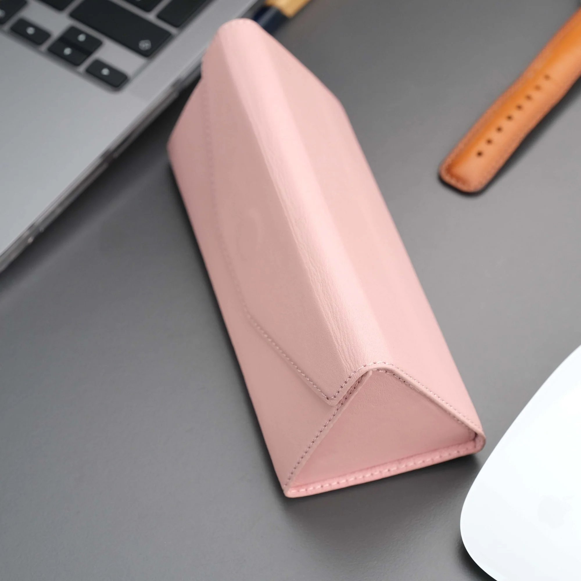 Triangle Leather Glasses Case – Vintage Eyewear Holder - Image 43