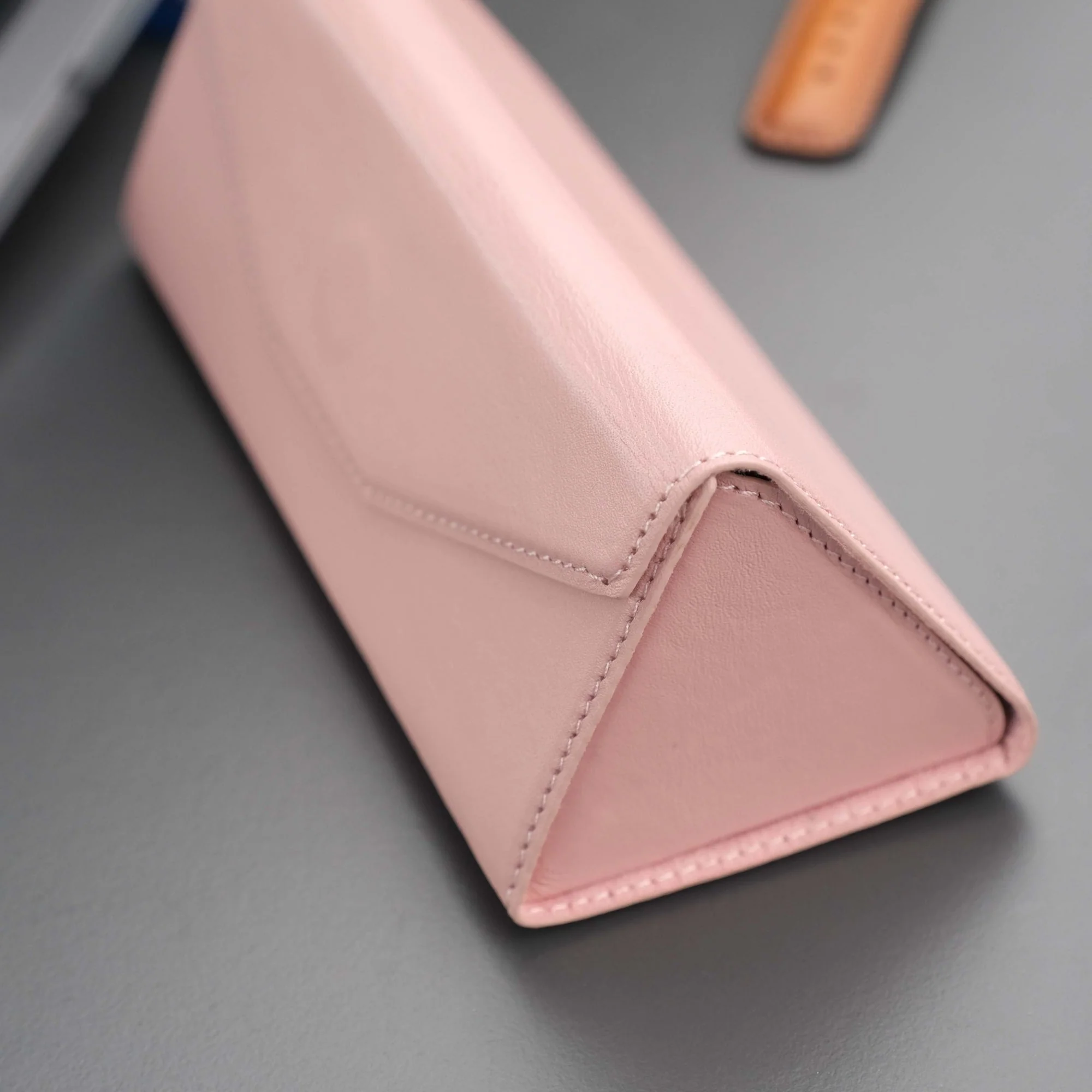 Triangle Leather Glasses Case – Vintage Eyewear Holder - Image 47
