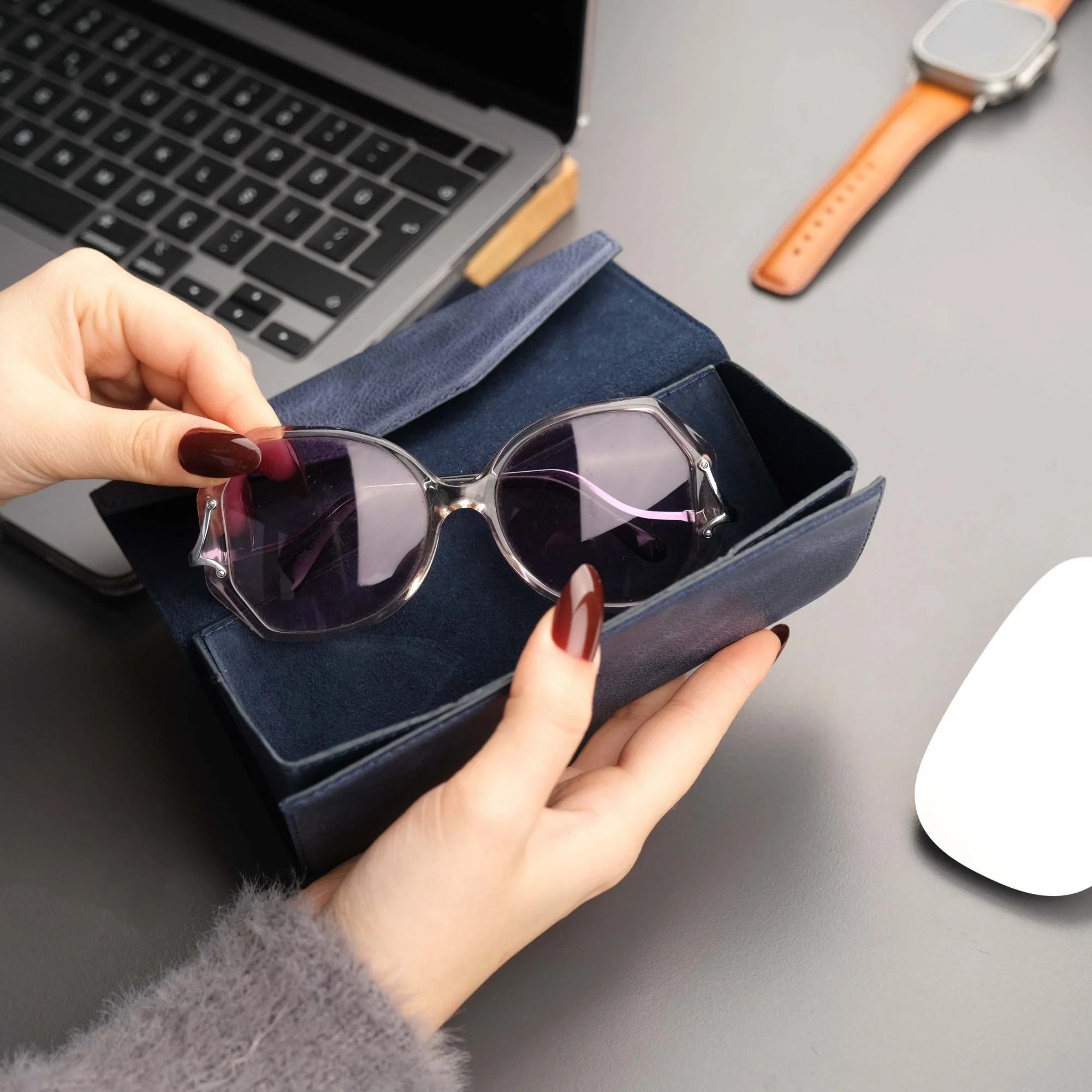Triangle Leather Glasses Case – Vintage Eyewear Holder - Image 48