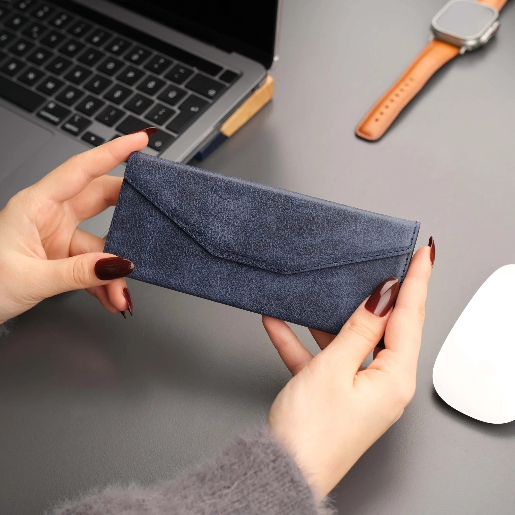 Triangle Leather Glasses Case – Vintage Eyewear Holder - Image 49