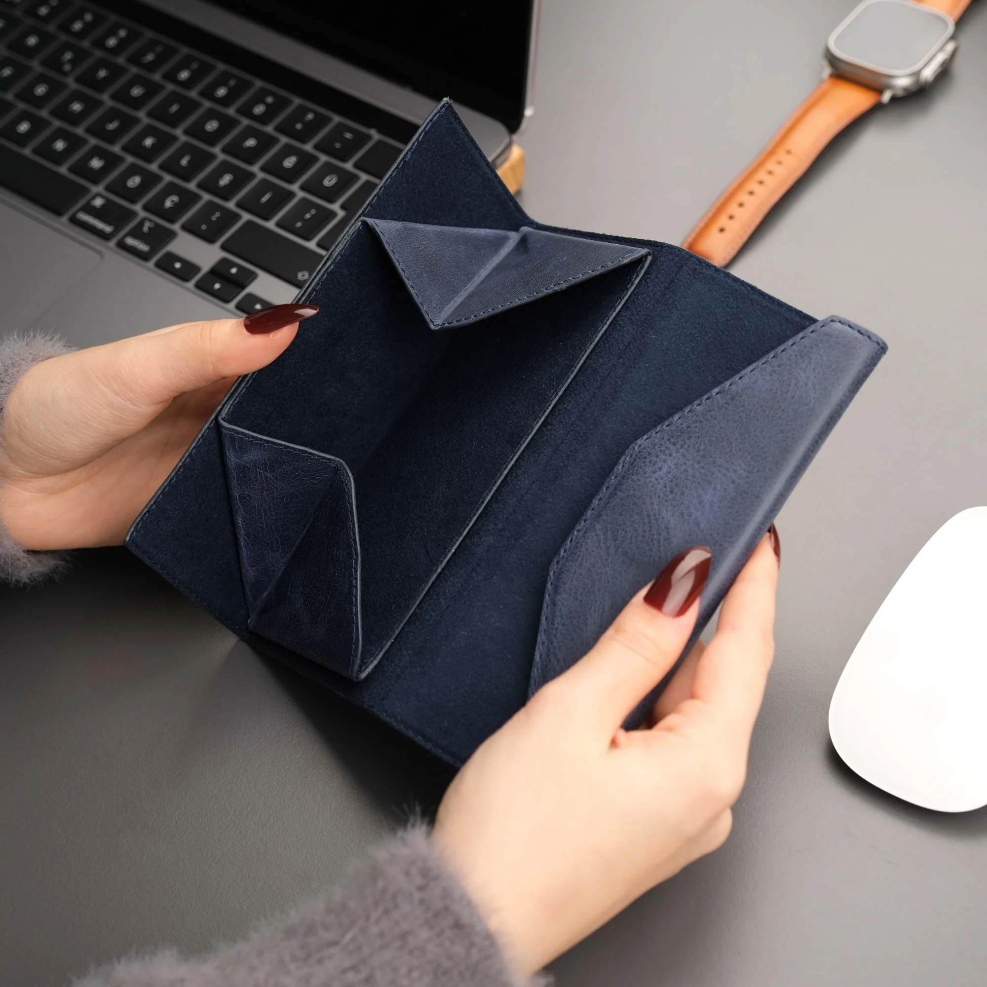 Triangle Leather Glasses Case – Vintage Eyewear Holder - Image 50