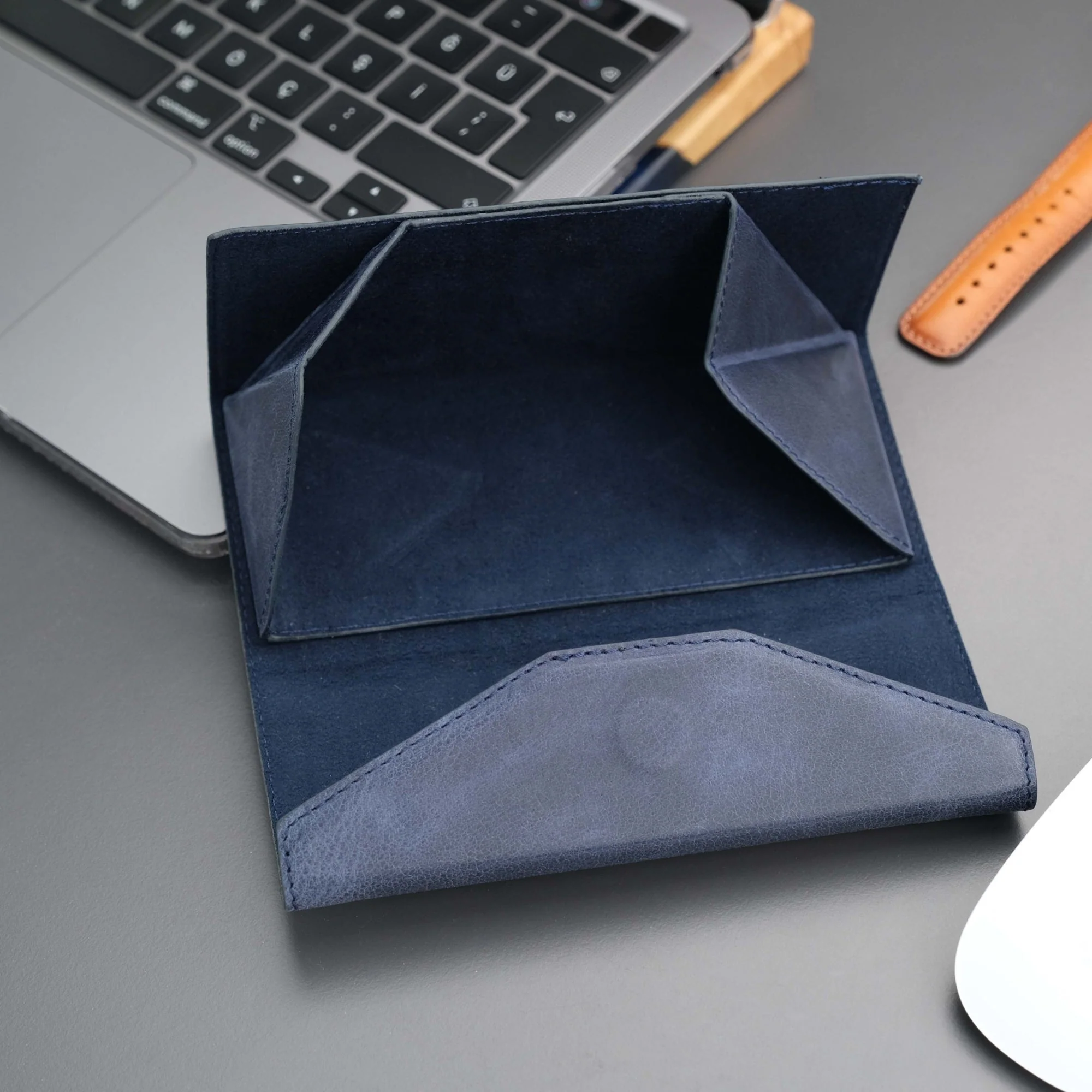 Triangle Leather Glasses Case – Vintage Eyewear Holder - Image 54