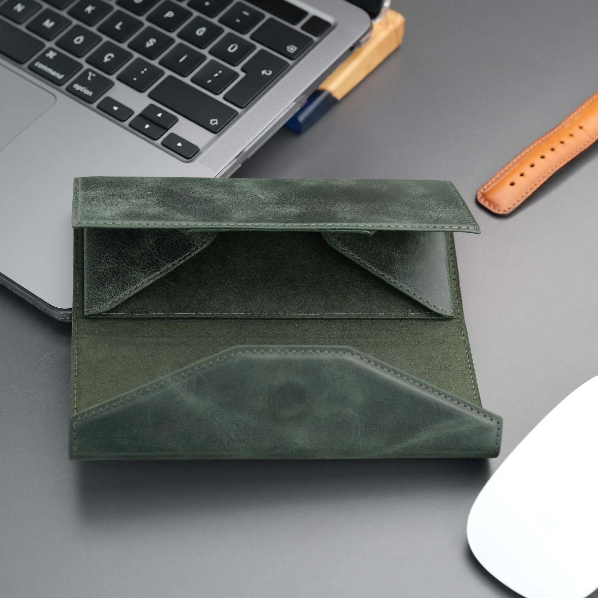 Triangle Leather Glasses Case – Vintage Eyewear Holder - Image 62