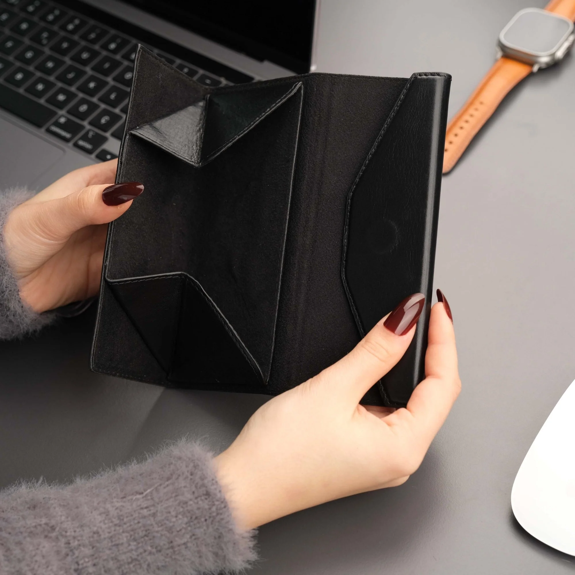 Triangle Leather Glasses Case – Vintage Eyewear Holder - Image 66