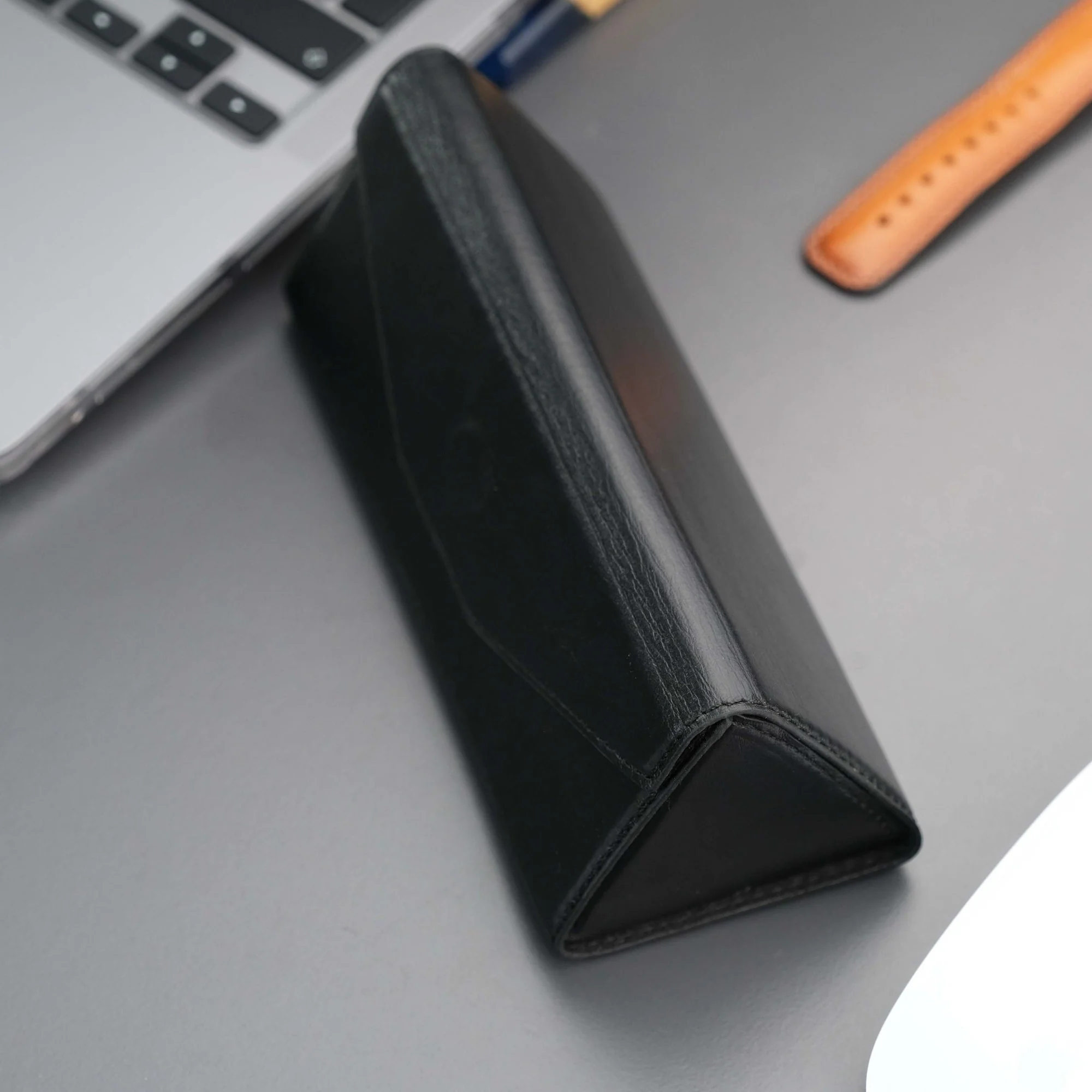 Triangle Leather Glasses Case – Vintage Eyewear Holder - Image 67