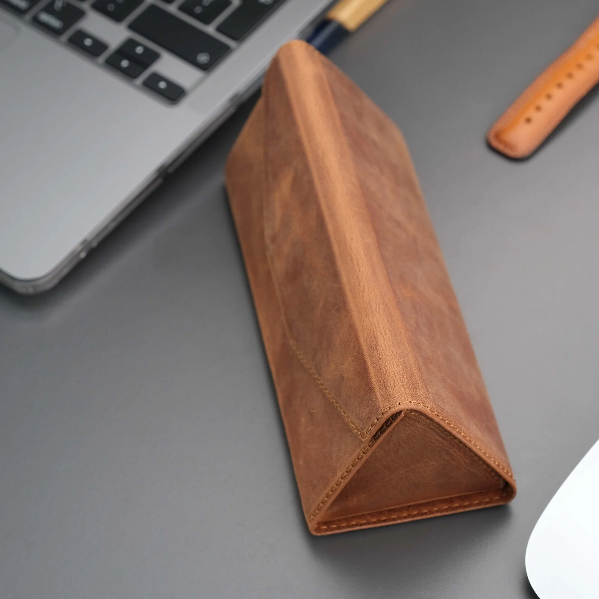 Triangle Leather Glasses Case – Vintage Eyewear Holder - Image 75