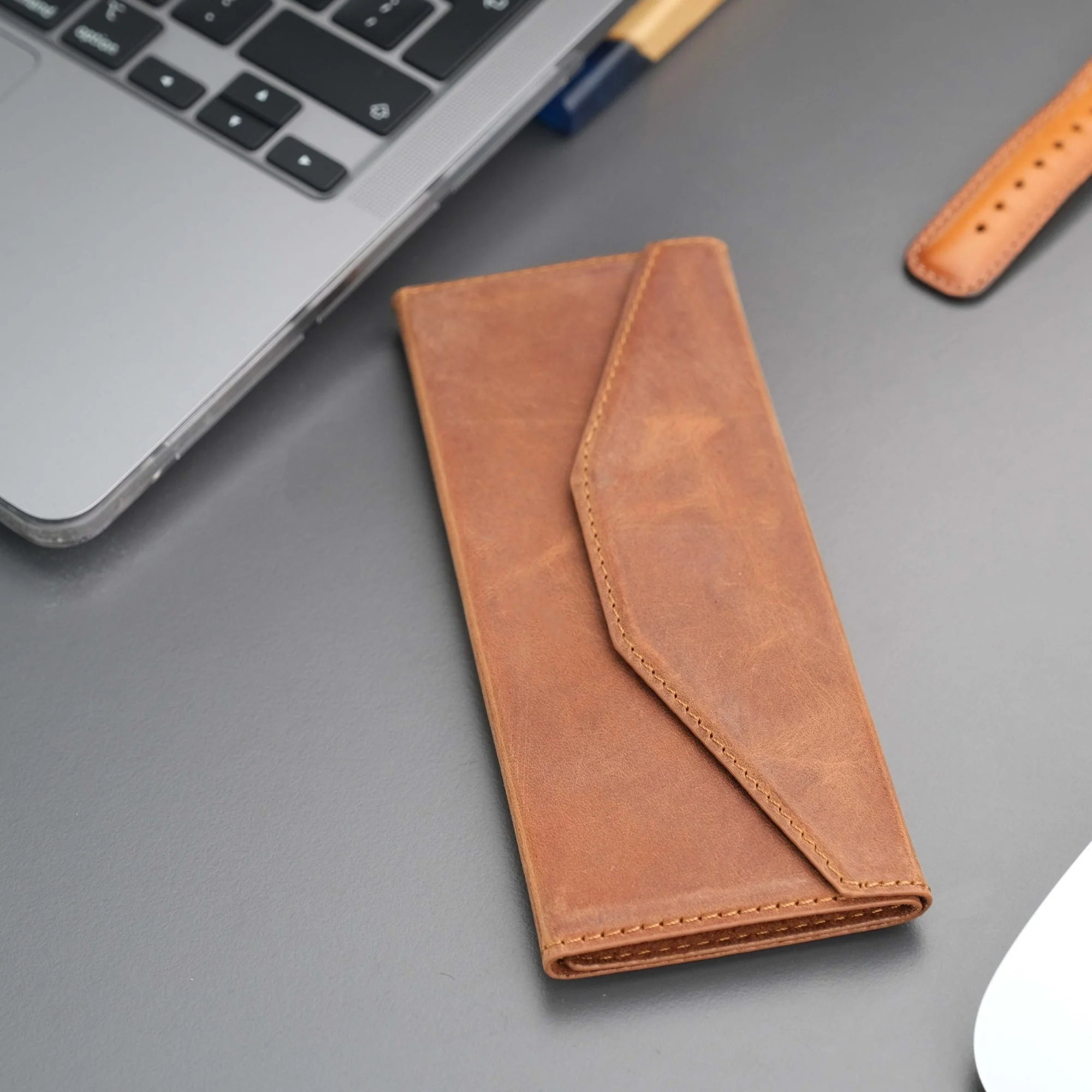 Triangle Leather Glasses Case – Vintage Eyewear Holder - Image 77