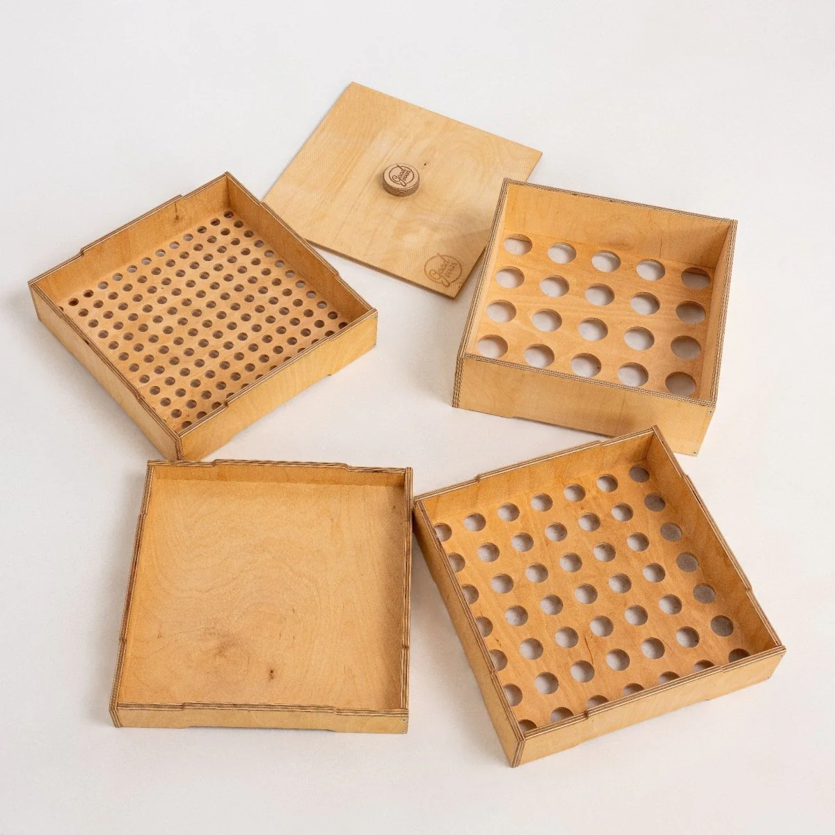 Wooden storage/sorter for constructor - Image 2