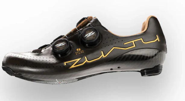 ZUATU Z001 Cycling Shoes for top athletes specializing in carbon fiber technology - Image 2